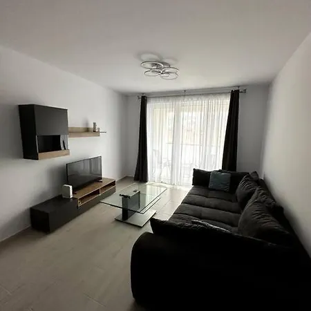 Central River Apartament *