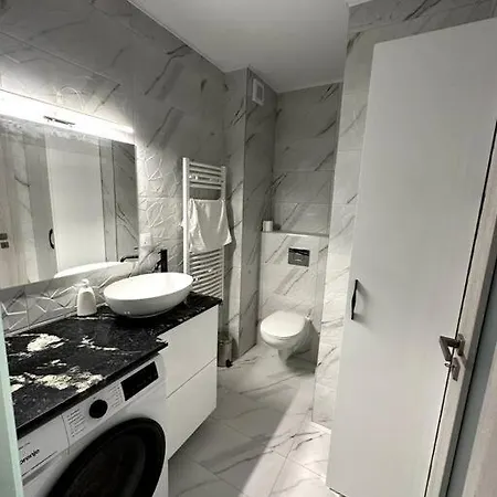 Central River Apartament *